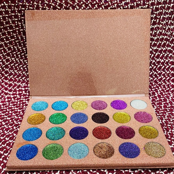 CLEOF Cosmetics - Picture 3 of 3